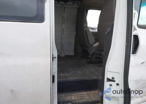 2000 GMC Savana Standard z USA, uszkodzony, nr VIN 1GTHG39R2Y1231599